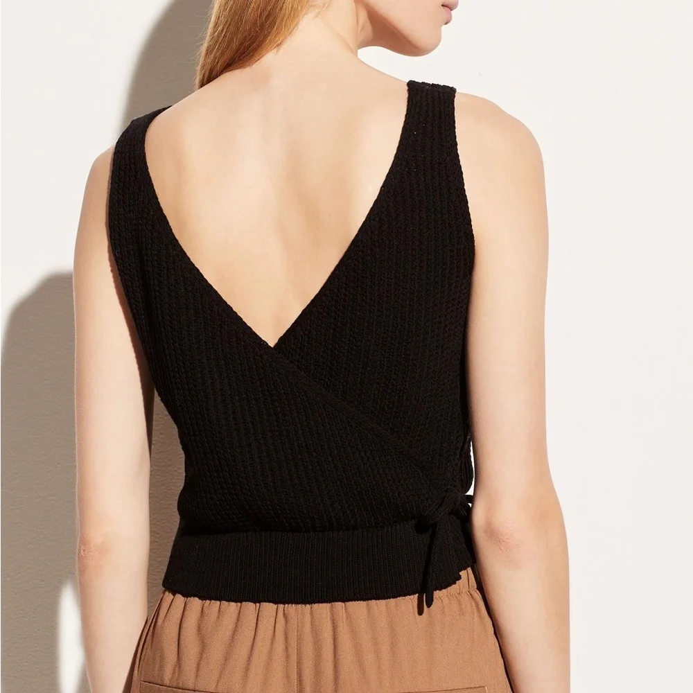 Vince Crossover V-Back Ribbed Tank in Black Scoop Neckline 100% Cotton Large NWT - Picture 2 of 16